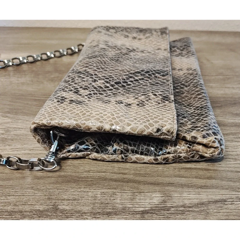Alfani Foldover Clutch Bag Womens Medium Beige Brown Faux Snakeskin Chain Strap